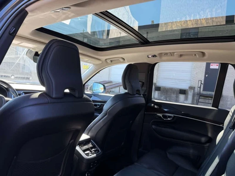 Volvo Xc90 * T6 AWD Navigation/Pano Sunroof/Blind Spot Assist, снимка 13 - Автомобили и джипове - 53597099