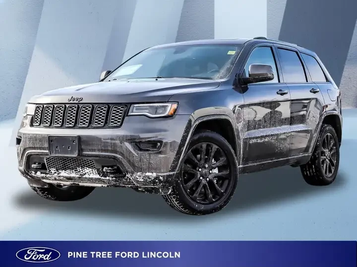 Jeep Grand cherokee Altitude 4x4/CarPlay/Blind Spot/ПАНОРАМА/CARFAX
