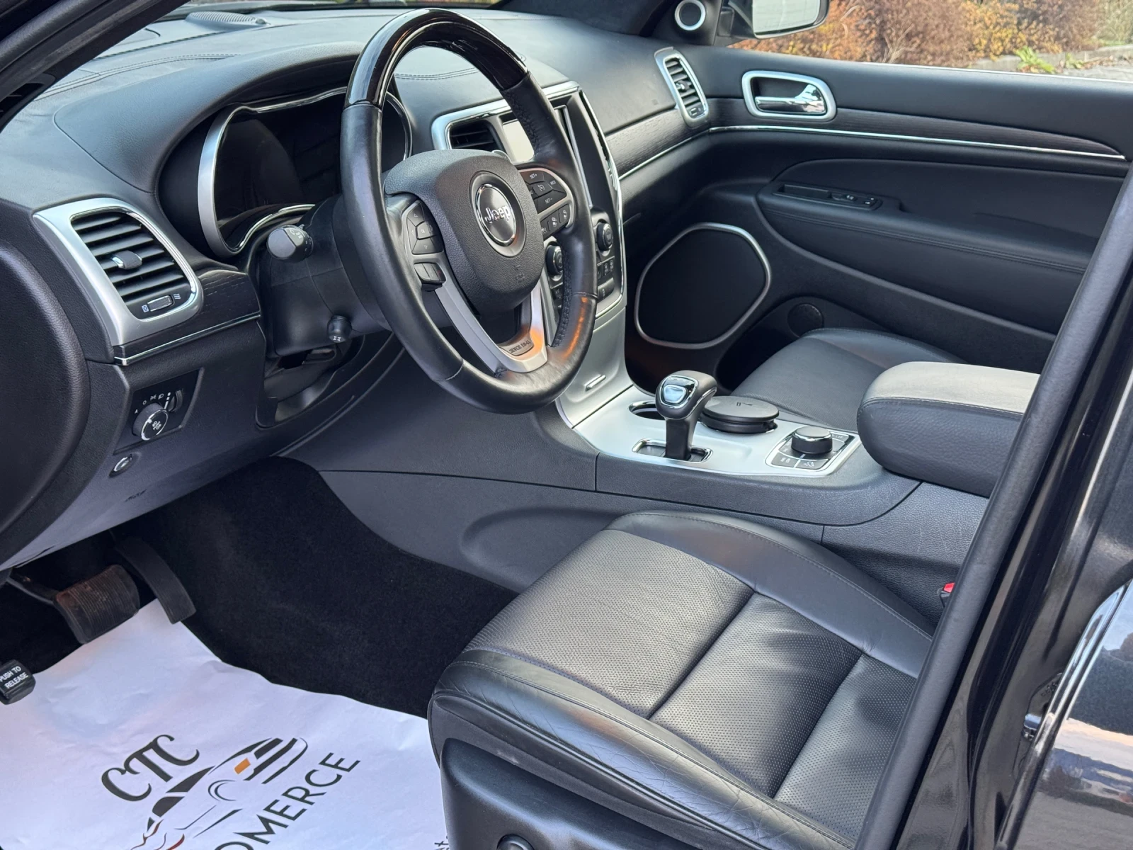 Jeep Grand cherokee 3.0D-SUMMIT-ПОДГРЕВ-ОБДУХВАНЕ-KEYLESS-ПАНОРАМА-FUL - изображение 10