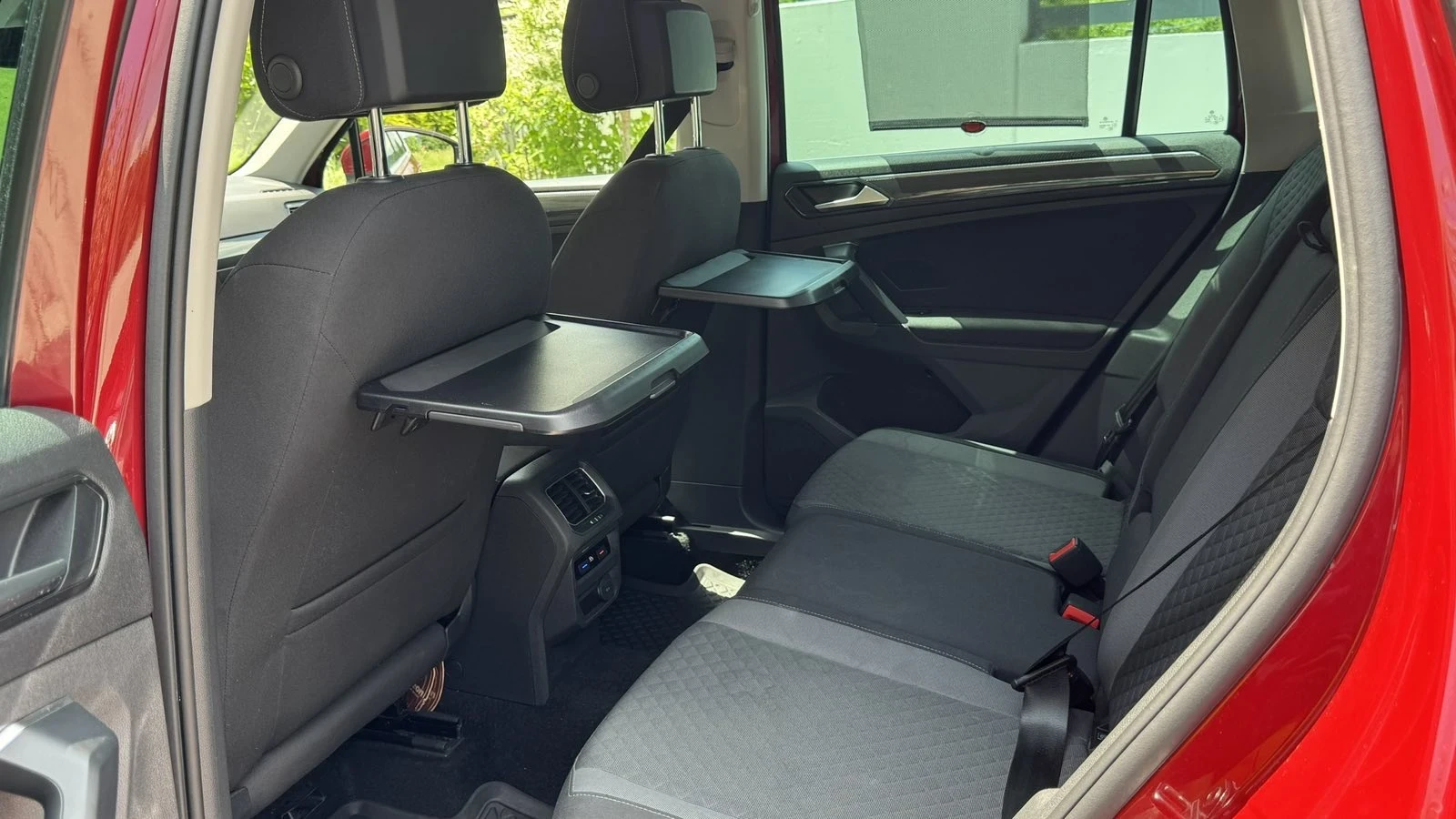 VW Tiguan, снимка 6 - Автомобили и джипове - 54858361