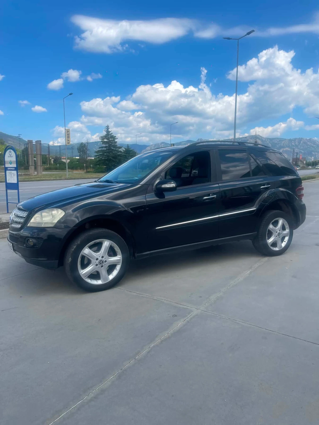 Mercedes-Benz ML 320, снимка 2 - Автомобили и джипове - 54960179