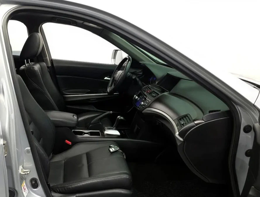 Honda Crosstour 3.5 бензин , снимка 7 - Автомобили и джипове - 54993936