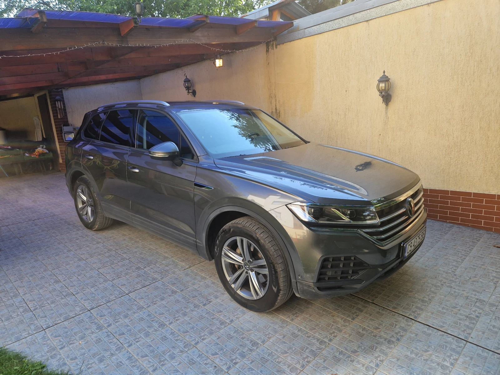 VW Touareg, снимка 2 - Автомобили и джипове - 55466933