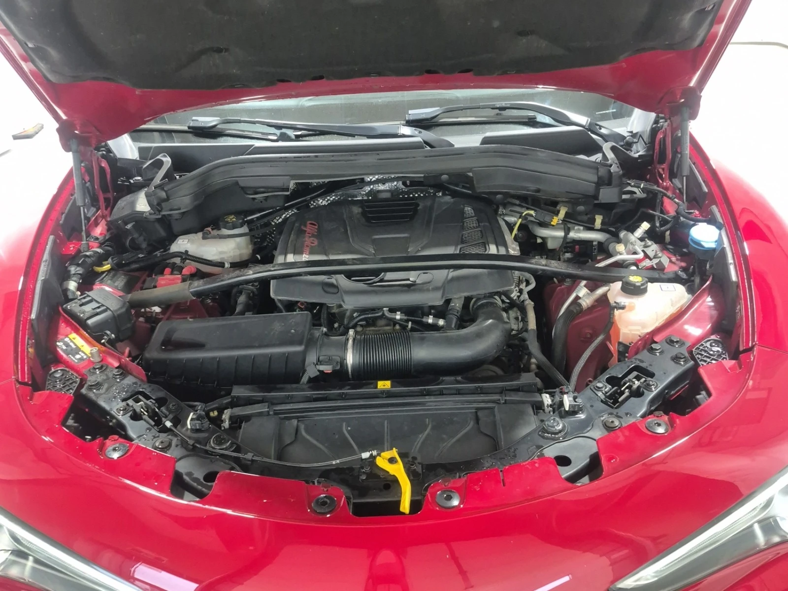 Alfa Romeo Stelvio Ti Sport* AWD* ПОДГРЕВ* М.ТОЧКА* ПАНО, снимка 14 - Автомобили и джипове - 56197216