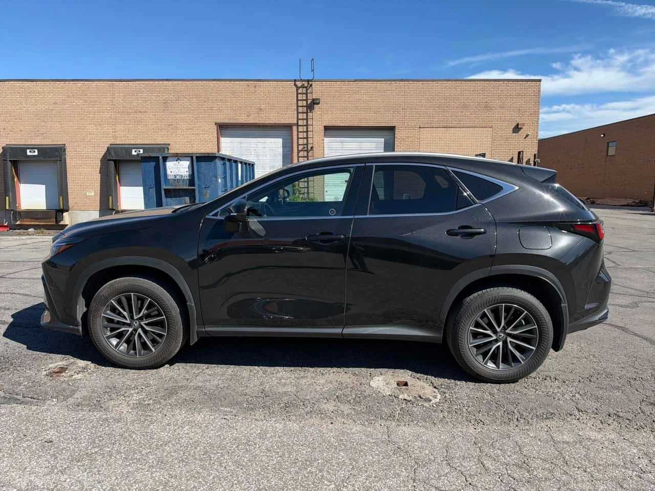 Lexus NX 350 | CARFAX | БЕЗ ИНЦИДЕНТИ, снимка 3 - Автомобили и джипове - 56300168