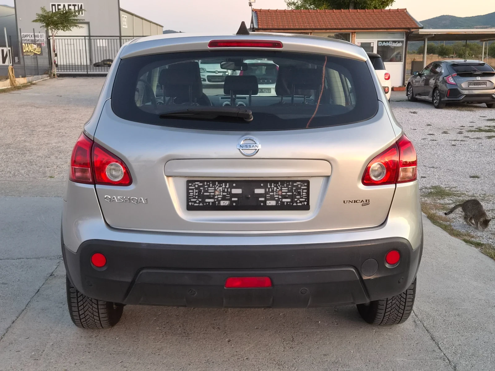 Nissan Qashqai 1.6BENZIN PANORAMA, снимка 6 - Автомобили и джипове - 56346743