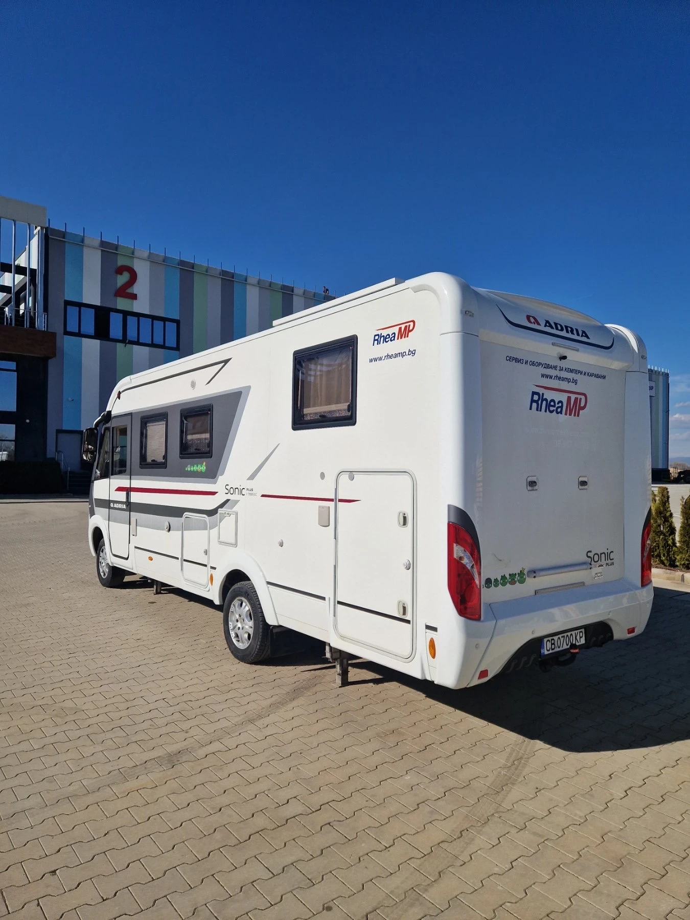 Кемпер Adria SONIC , снимка 4 - Каравани и кемпери - 54144642