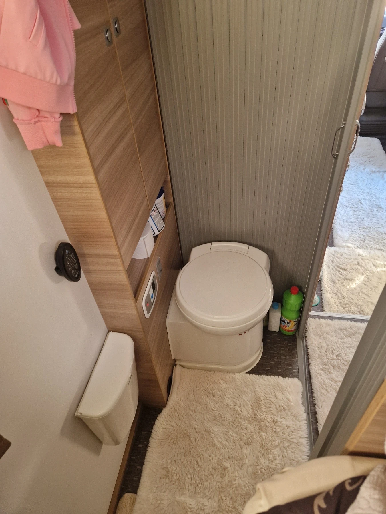 Кемпер Adria SONIC , снимка 11 - Каравани и кемпери - 54144642