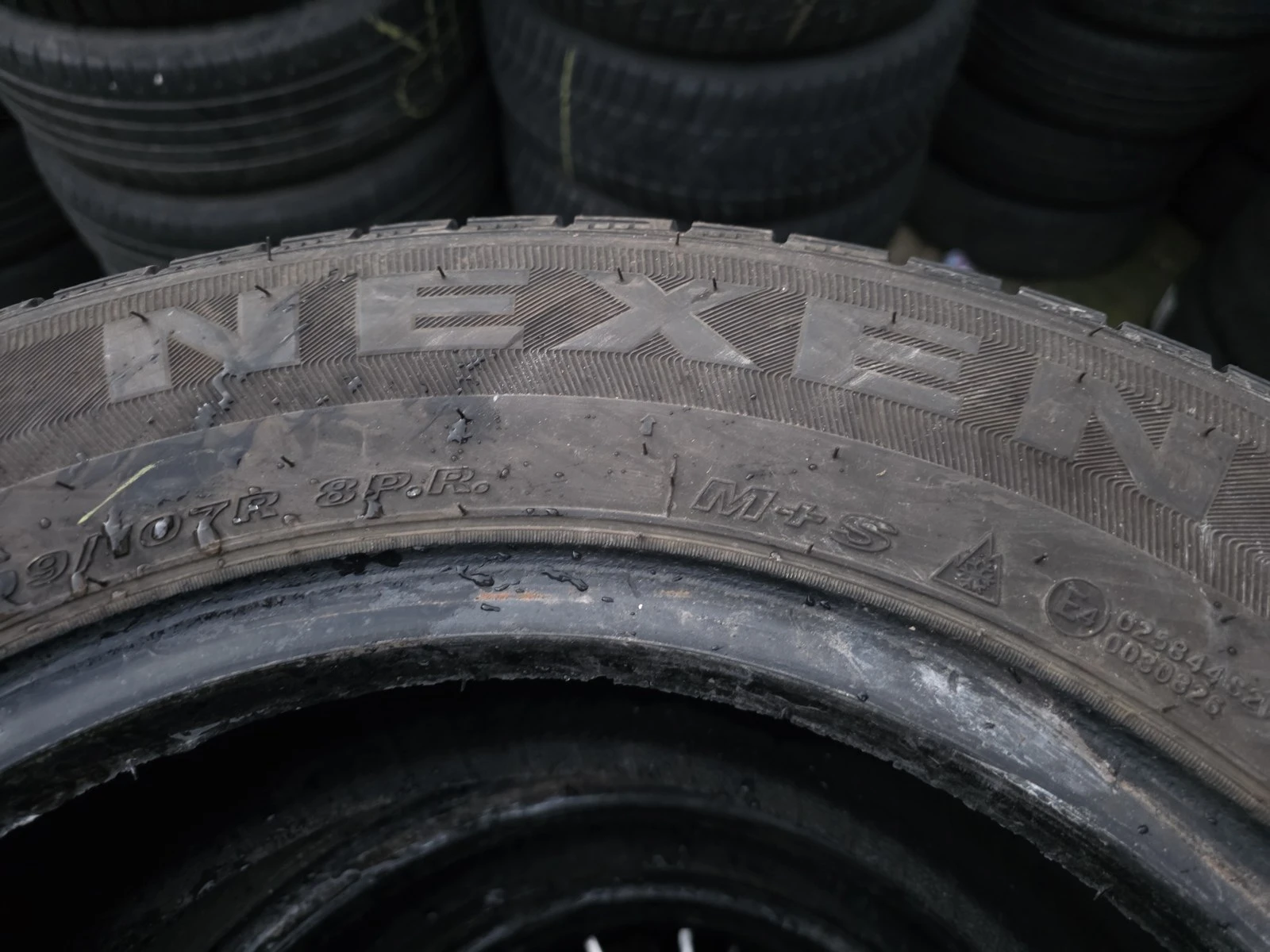 Гуми Зимни 215/65R16, снимка 7 - Гуми и джанти - 56725935