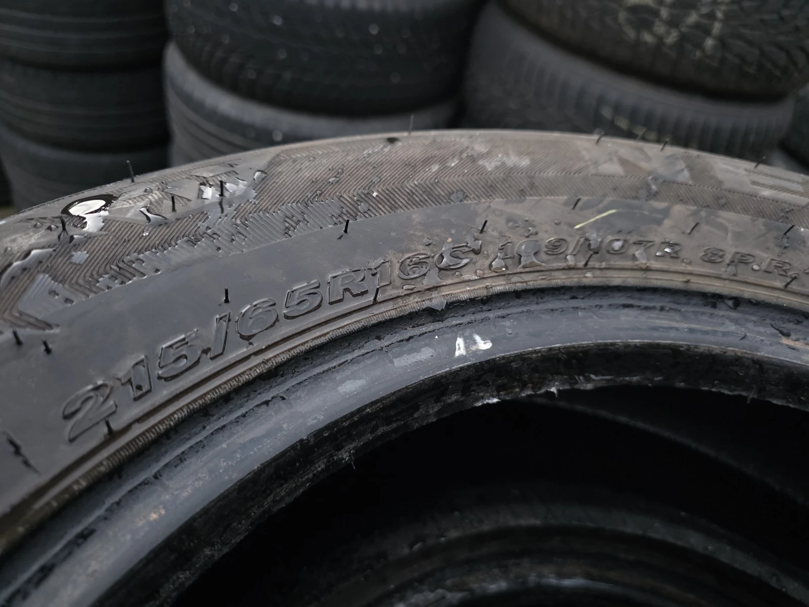 Гуми Зимни 215/65R16, снимка 6 - Гуми и джанти - 56725935
