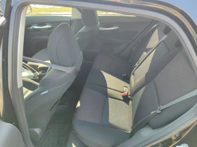 Toyota Auris 1.8, снимка 6