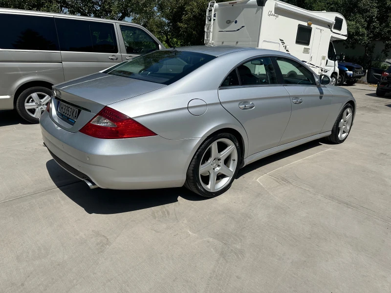 Mercedes-Benz CLS 500 AMG pack* Distronic* Keyless* FULL* , снимка 3 - Автомобили и джипове - 46366941