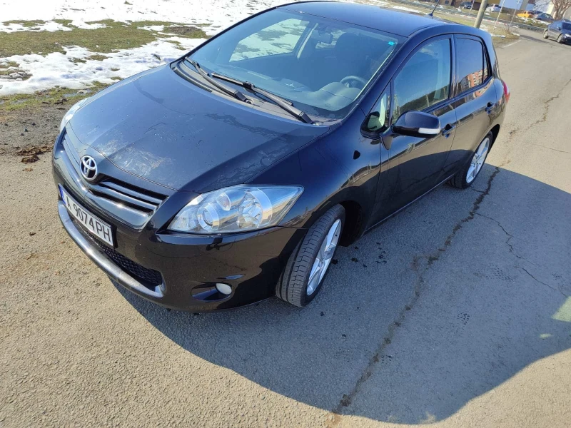 Toyota Auris 1.8, снимка 2 - Автомобили и джипове - 49270859