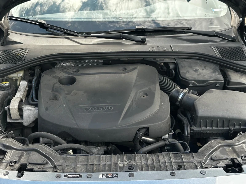 Volvo V60, снимка 14 - Автомобили и джипове - 52264610
