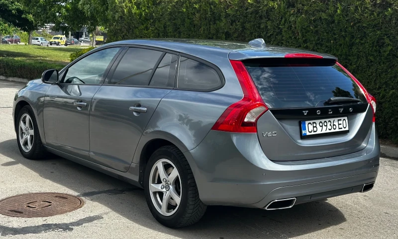 Volvo V60, снимка 6 - Автомобили и джипове - 52264610