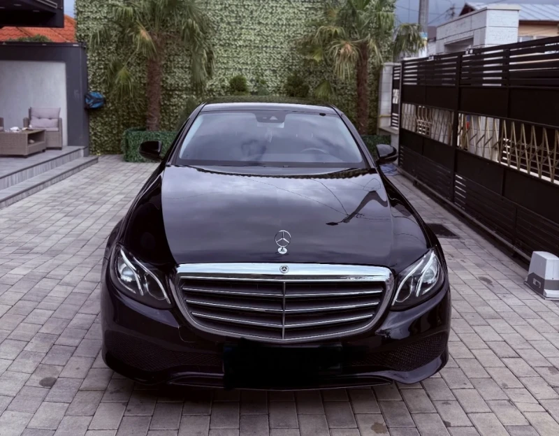 Mercedes-Benz E 220 DIGITAL 9G , снимка 4 - Автомобили и джипове - 52598666