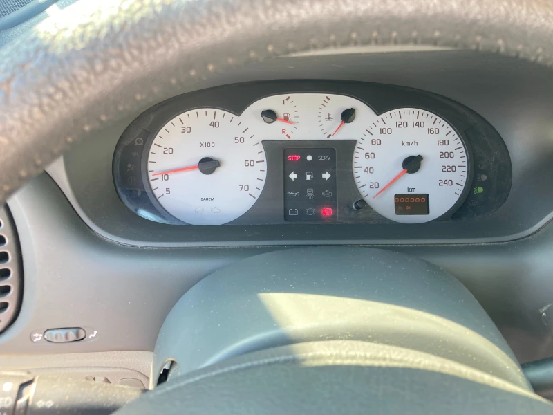 Renault Scenic, снимка 4 - Автомобили и джипове - 52527843