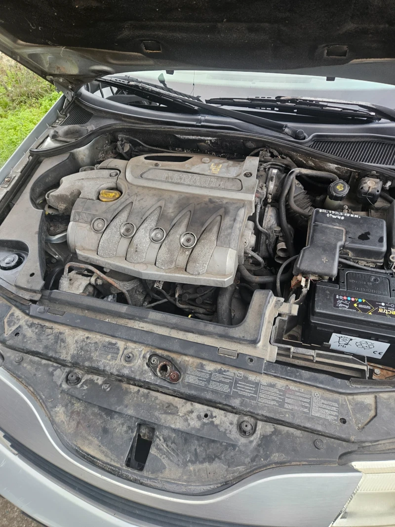 Renault Laguna, снимка 13 - Автомобили и джипове - 53107193
