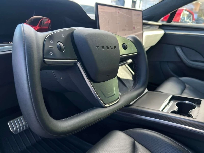 Tesla Model S Plaid CARFAX, снимка 16 - Автомобили и джипове - 53342088