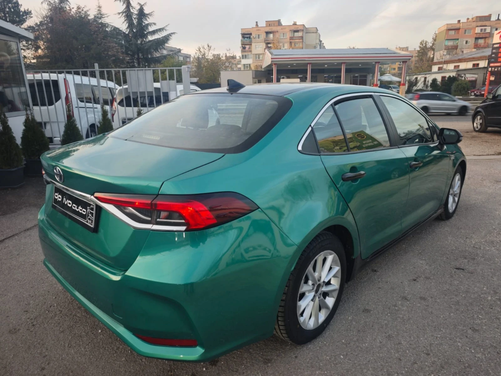 Toyota Corolla 1.8 HYBRID* ГАЗ* СУПЕР ОФЕРТА*  - изображение 4