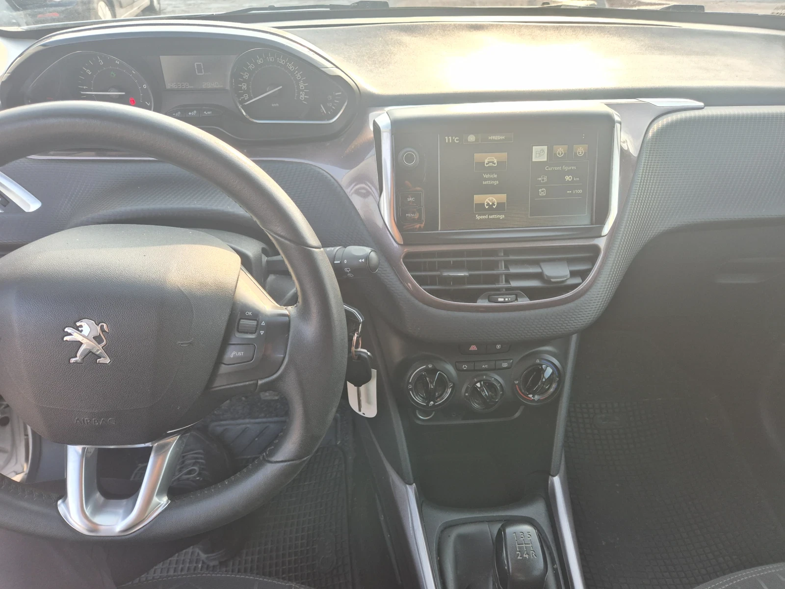 Peugeot 2008 1.2, ЕВРО 6В | Mobile.bg — изображение 12