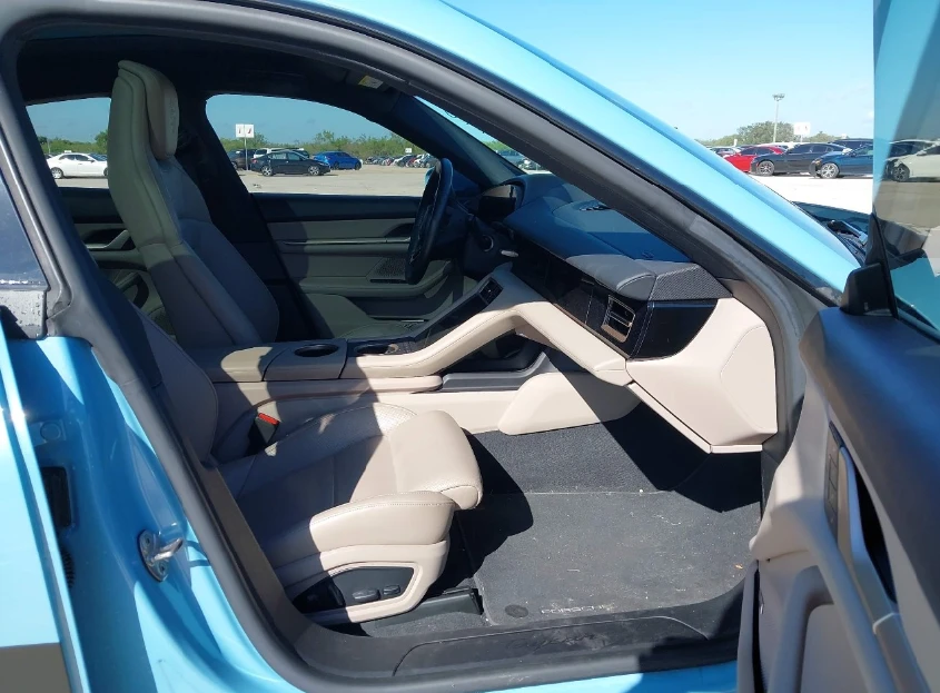 Porsche Taycan  - изображение 7
