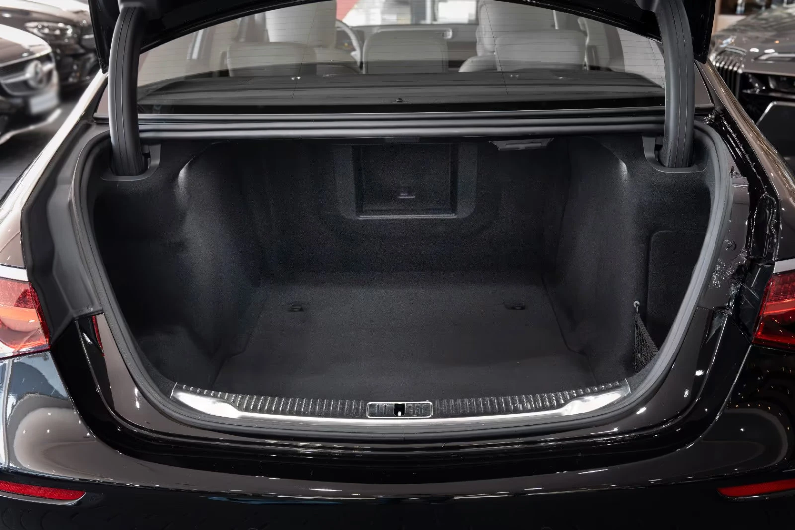 Mercedes-Benz S 350 d/LIM./286HP/AIRMATIC/BURM/PANO/MBEAM/CARPLAY/500f - изображение 6
