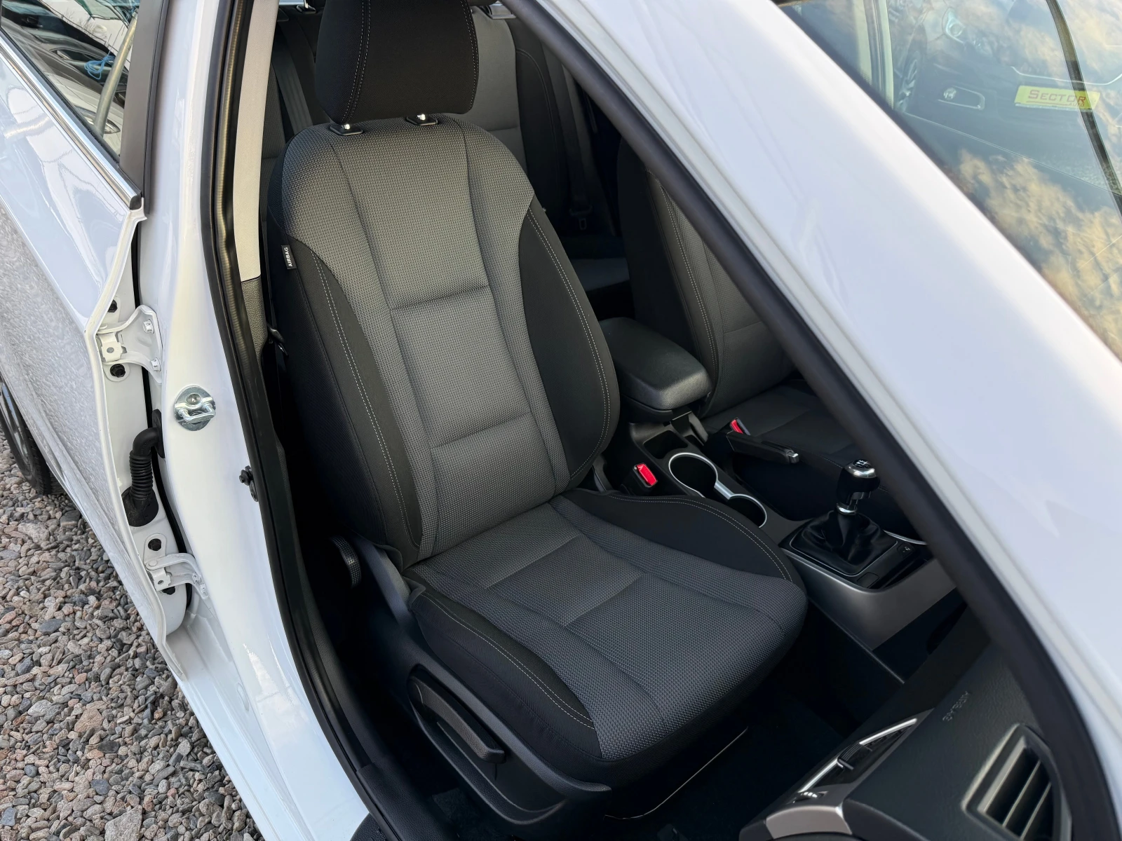 Hyundai I30 1.4i | Mobile.bg � ����������� 16