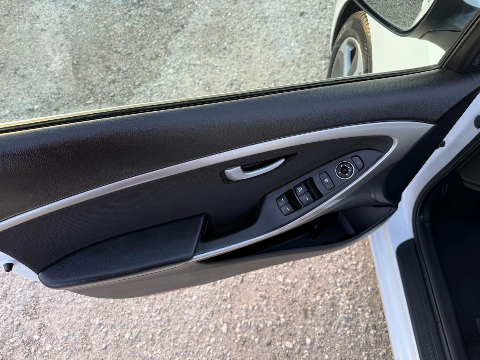 Hyundai I30 1.4i - изображение 6