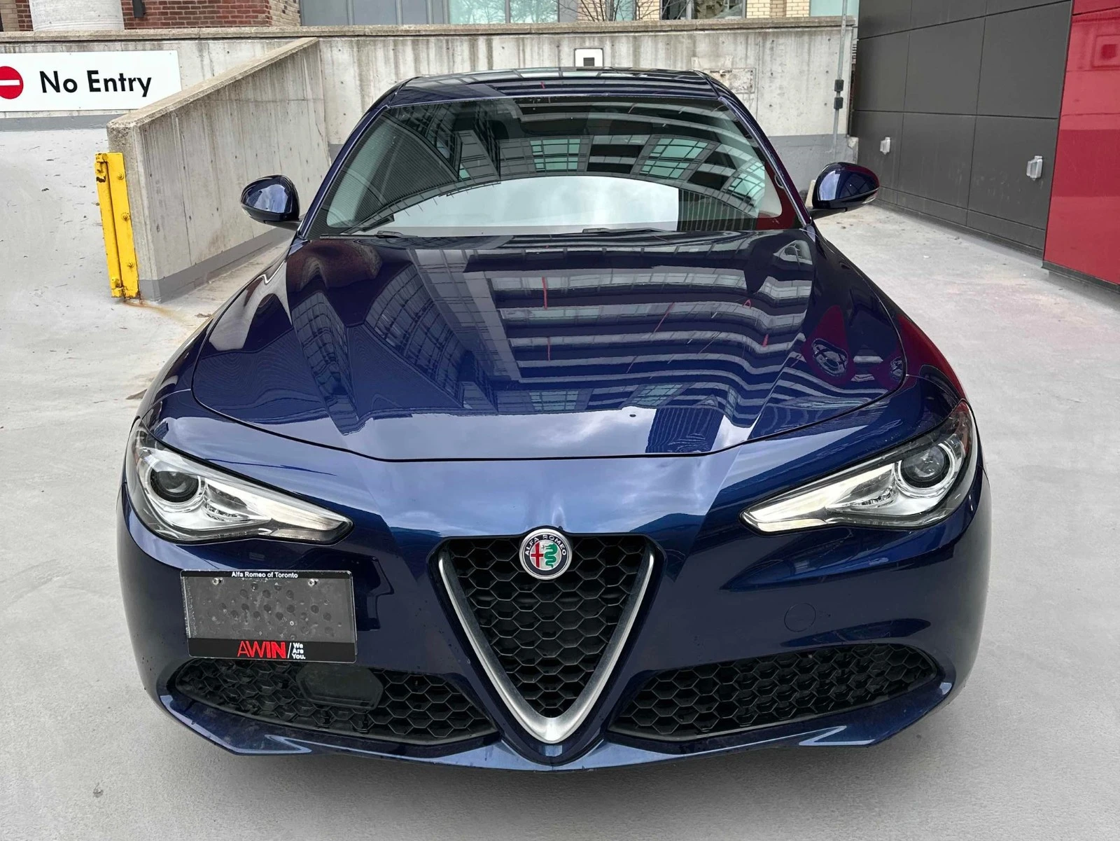 Alfa Romeo Giulia С РЕГИСТРАЦИЯ & АВТО КРЕДИТ, снимка 2 - Автомобили и джипове - 53878837