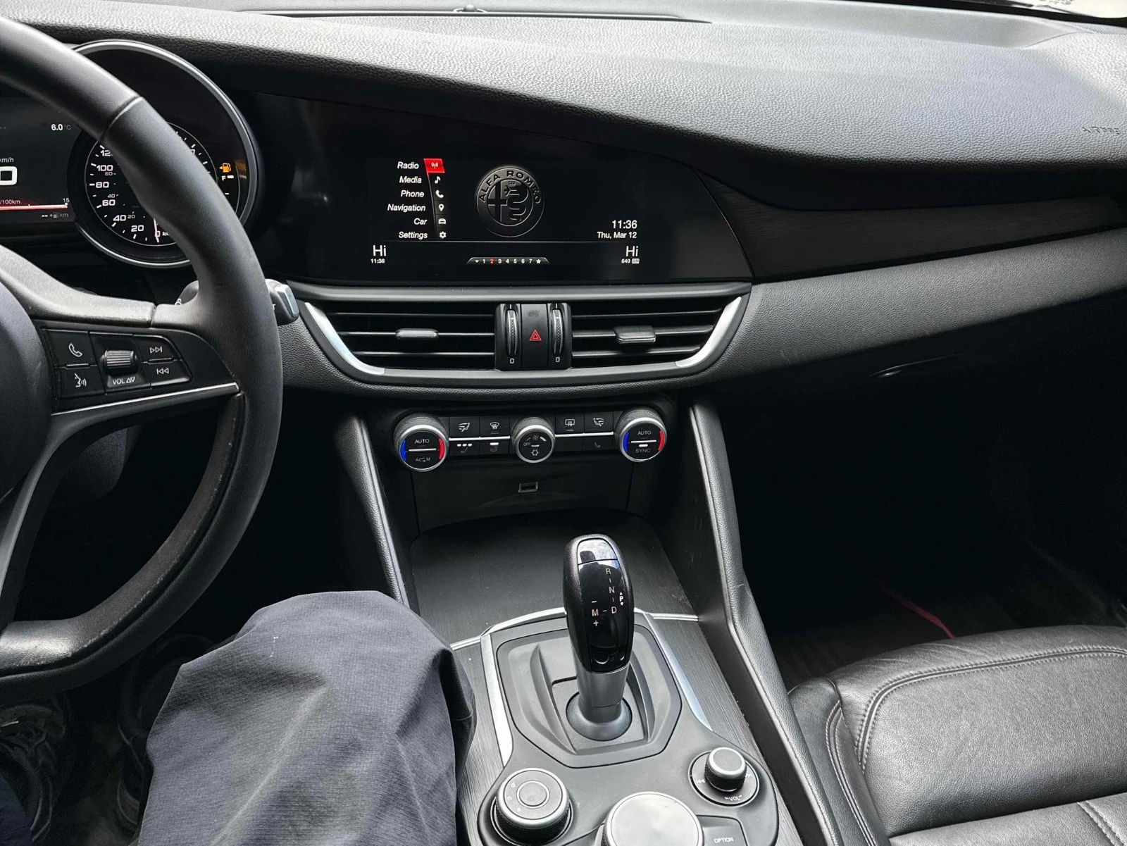 Alfa Romeo Giulia С РЕГИСТРАЦИЯ & АВТО КРЕДИТ, снимка 9 - Автомобили и джипове - 53878837