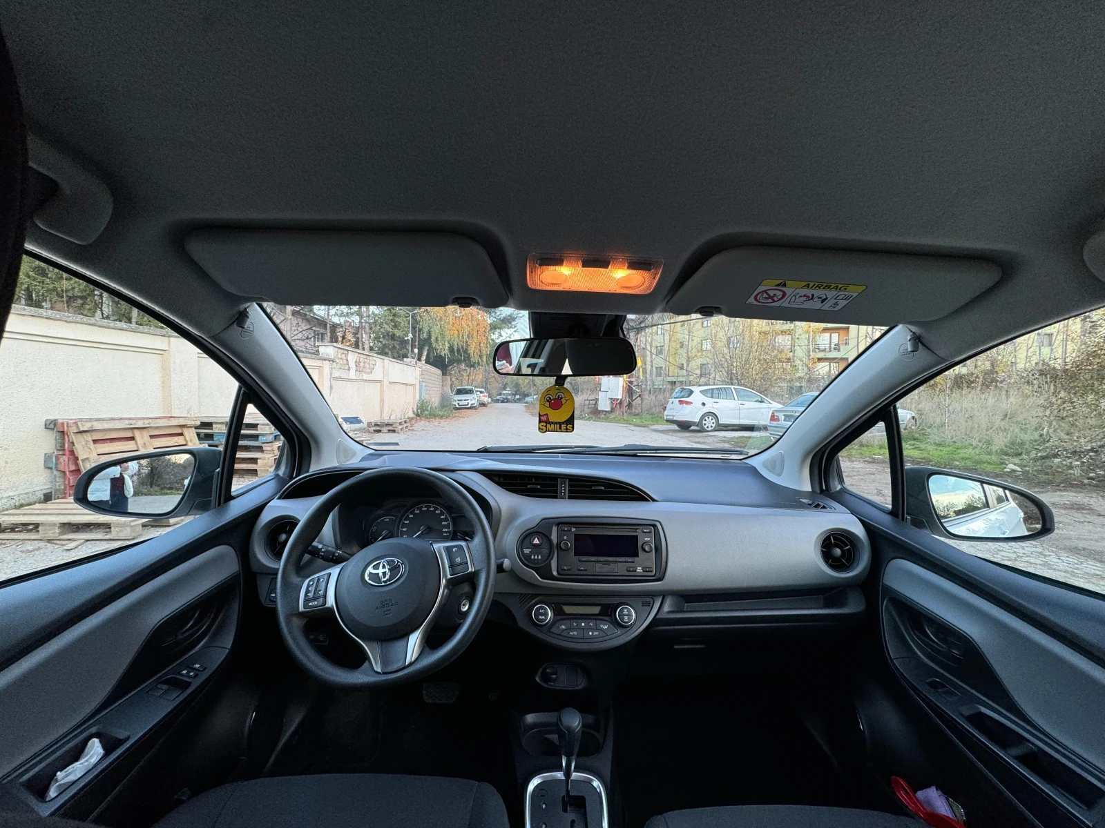 Toyota Yaris, снимка 2 - Автомобили и джипове - 54152365