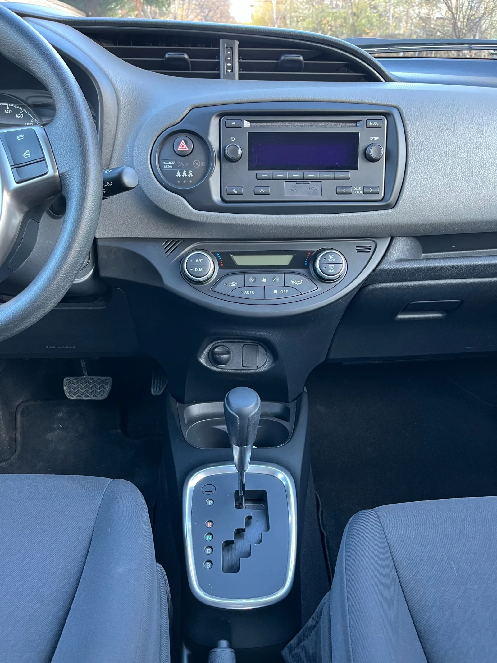 Toyota Yaris, снимка 4 - Автомобили и джипове - 54152365