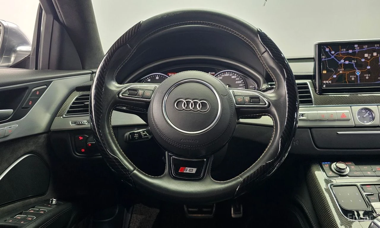 Audi S8 FULL* LED* ДИСТРОНИК* ОБДУХВАНЕ* 360КАМЕРА* , снимка 8 - Автомобили и джипове - 54485275