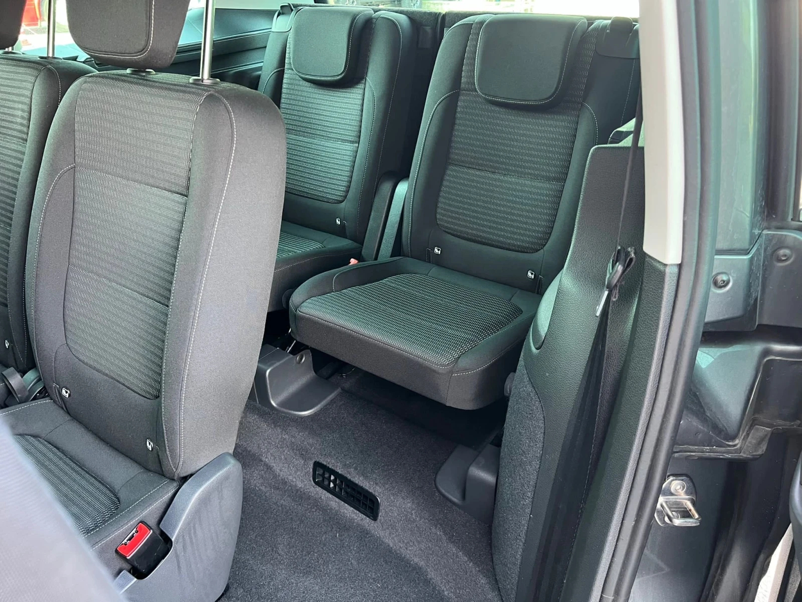 Seat Alhambra 1.4I AUTOMATIK DSG KEY LESS NAVI KAMERA 7-МЕСТНА, снимка 16 - Автомобили и джипове - 54564986