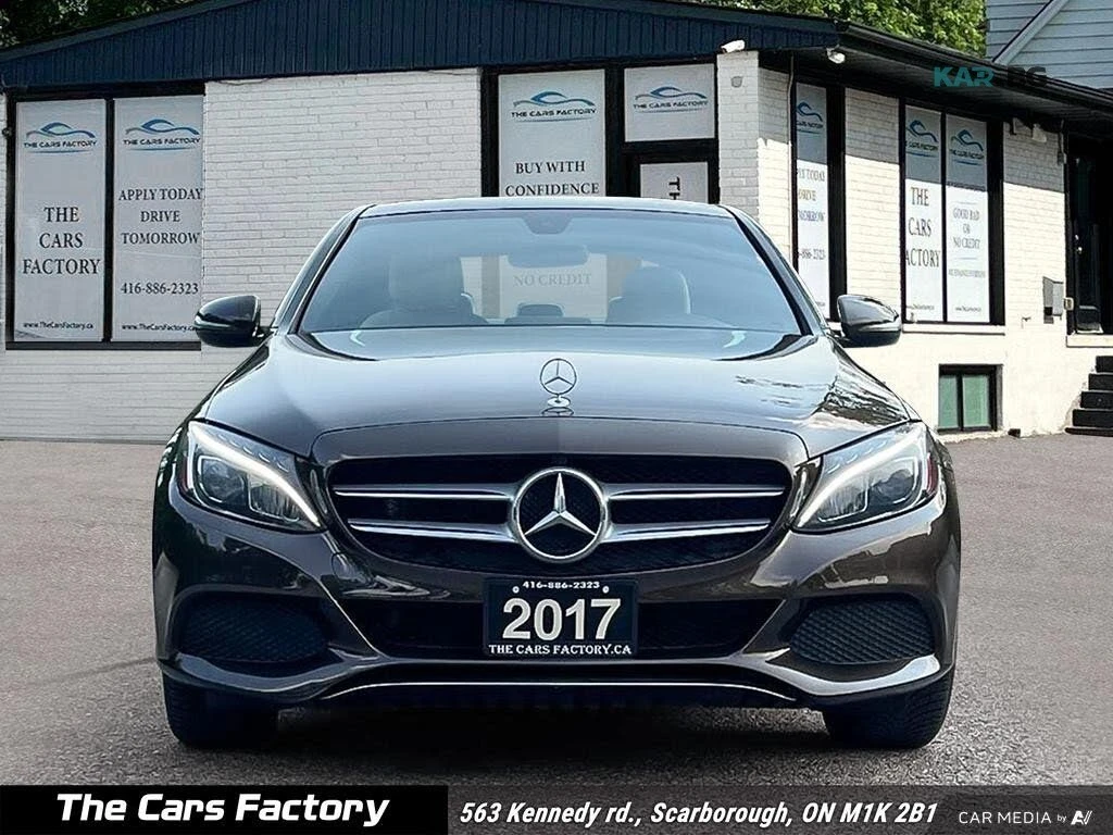 Mercedes-Benz C 300 * 4MATIC * PANO * Автокредит * (Цена до България)