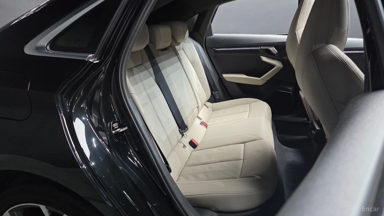 Audi A3 Premium* 40TFSI* MATRIX* DISTRONIC* КАМЕРА* , снимка 10 - Автомобили и джипове - 55595274
