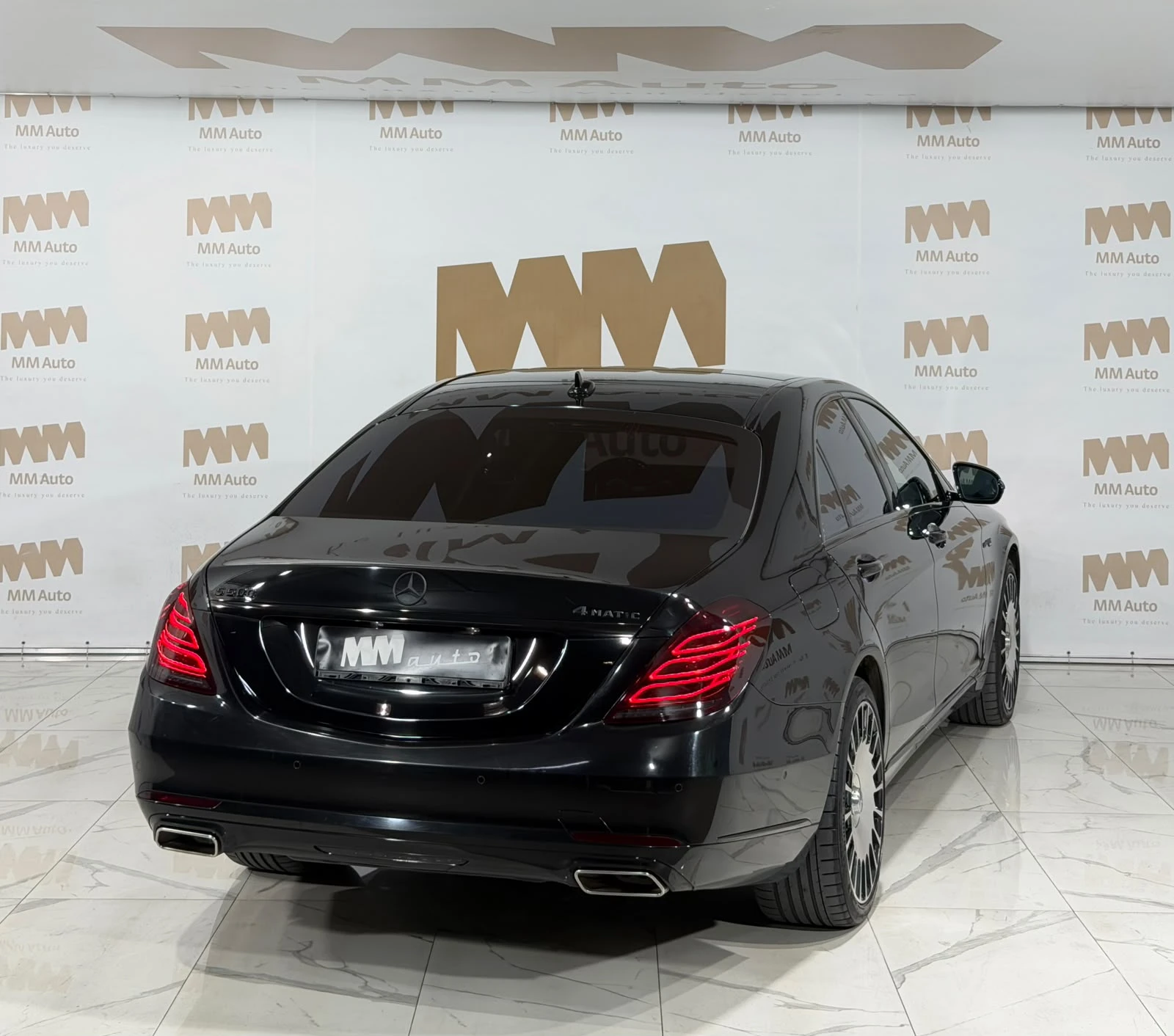 Mercedes-Benz S 500 4Matic* Burmester* Pano* Distronic* 360* Keyless, снимка 3 - Автомобили и джипове - 55640454