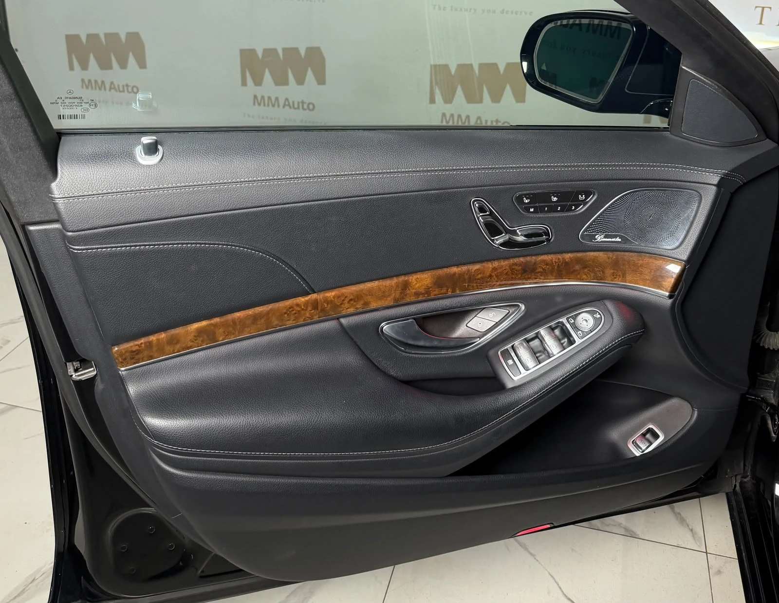 Mercedes-Benz S 500 4Matic* Burmester* Pano* Distronic* 360* Keyless, снимка 6 - Автомобили и джипове - 55640454