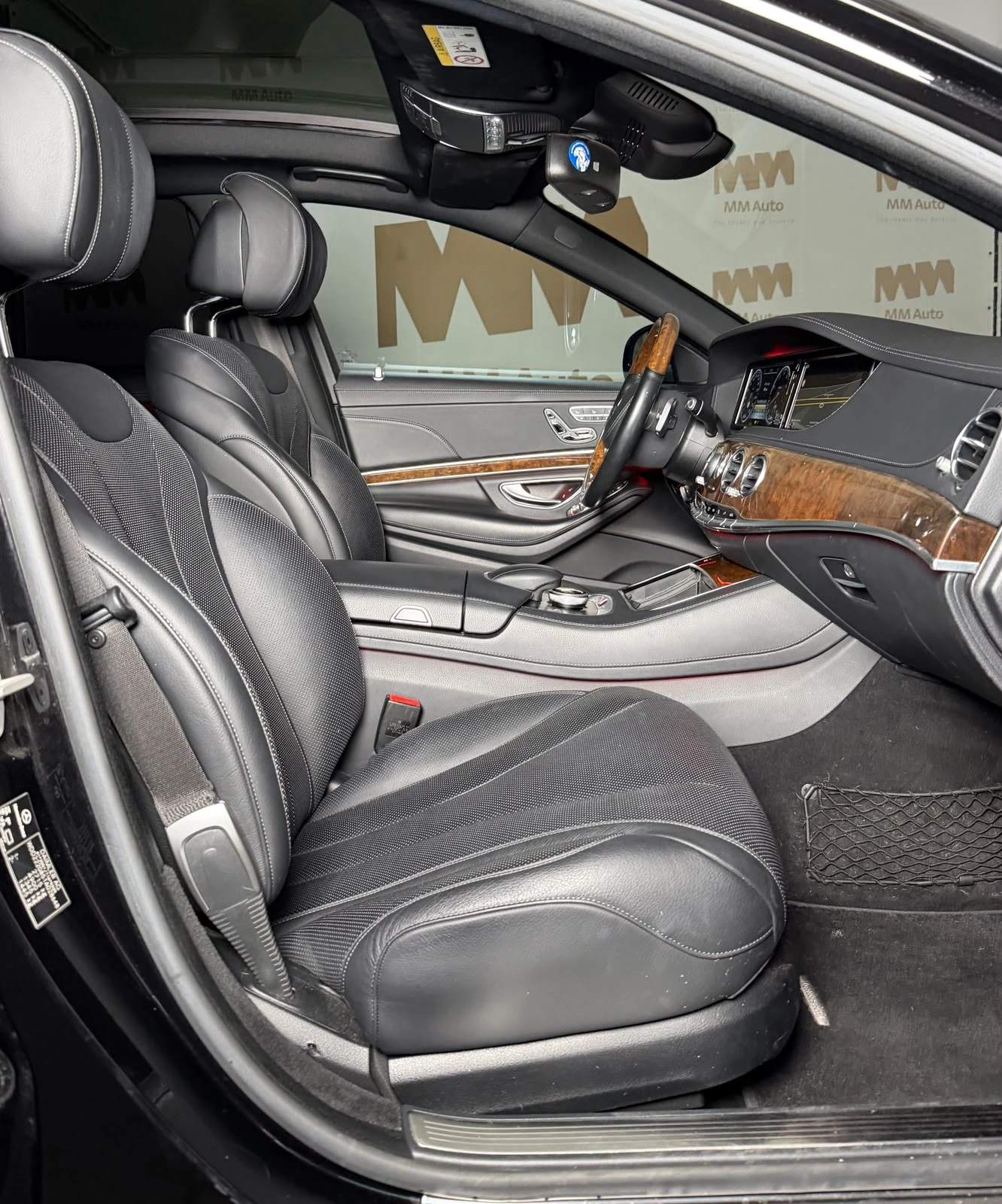 Mercedes-Benz S 500 4Matic* Burmester* Pano* Distronic* 360* Keyless, снимка 10 - Автомобили и джипове - 55640454