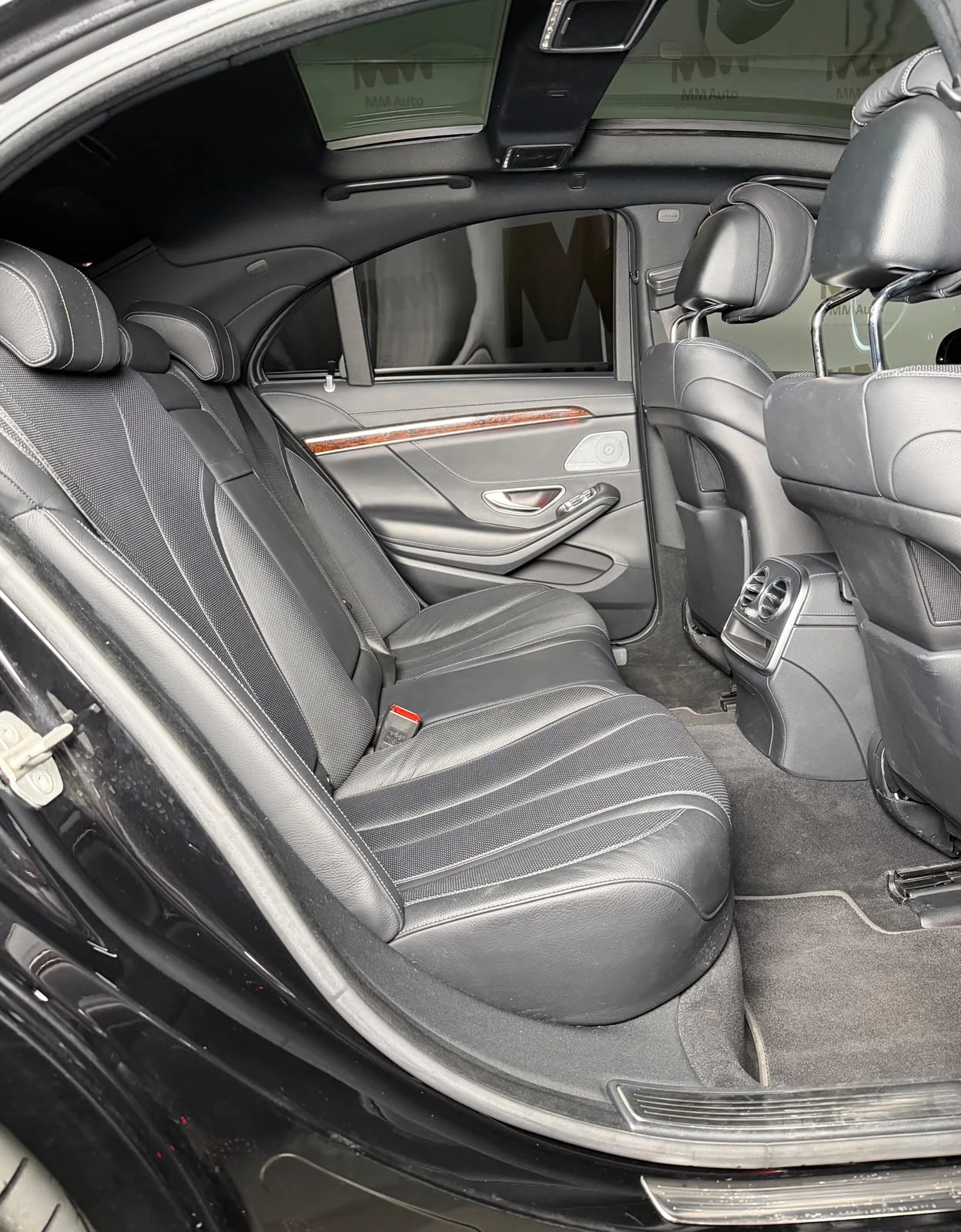 Mercedes-Benz S 500 4Matic* Burmester* Pano* Distronic* 360* Keyless, снимка 12 - Автомобили и джипове - 55640454