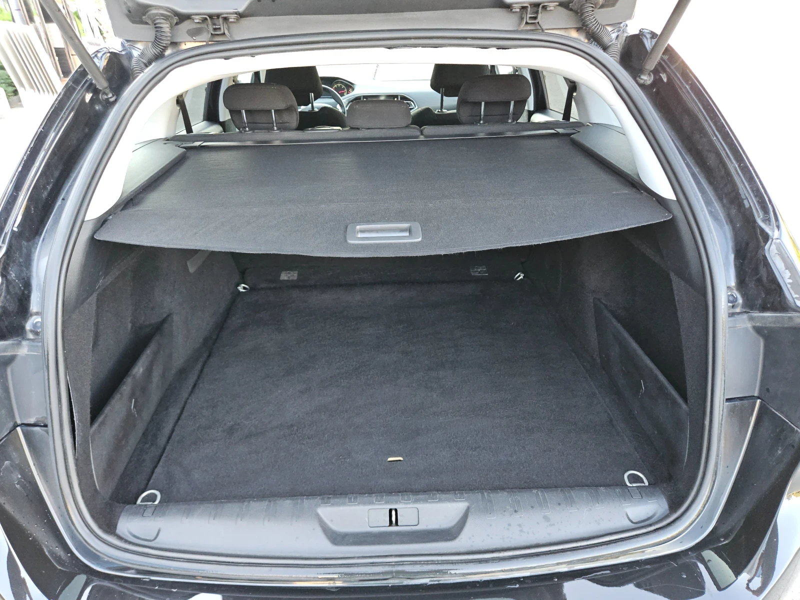 Peugeot 308 1.6hdi---euro-6, снимка 9 - Автомобили и джипове - 56153628