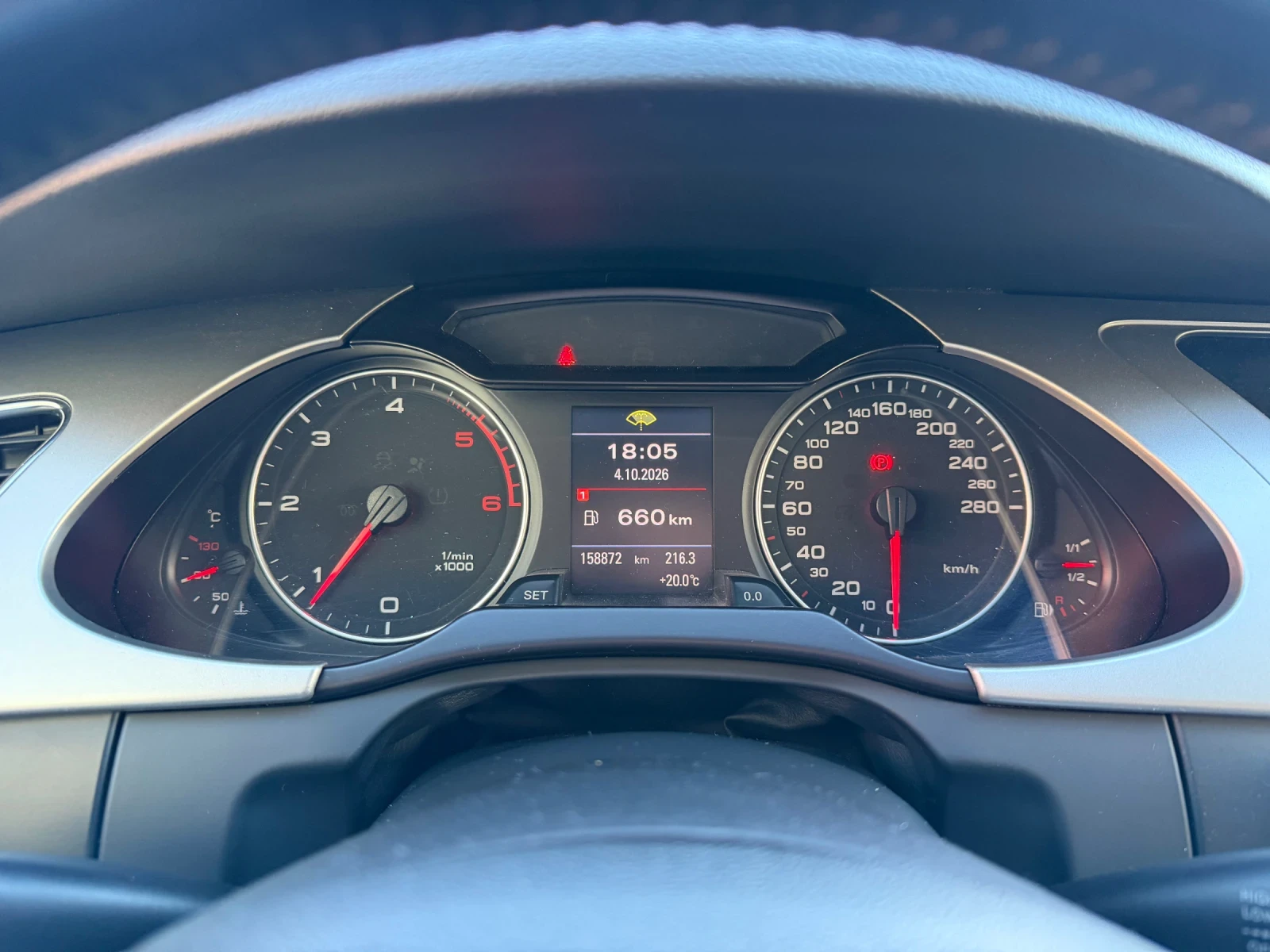 Audi A4 2.0 TDI, снимка 7 - Автомобили и джипове - 56349128