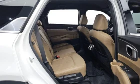 Kia Sorento HEV 1.6 2WD Prestige * НАЙ-ДОБРА ЦЕНА В БЪЛГАРИЯ* , снимка 12
