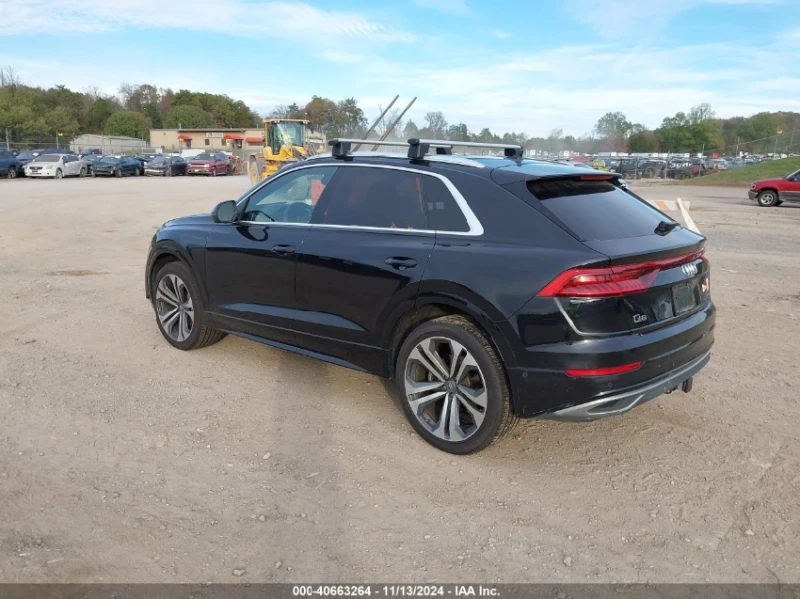 Audi Q8 PRESTIGE Matrix* Bang&Olufsen* Обдух* Дистроник* , снимка 4 - Автомобили и джипове - 48085002