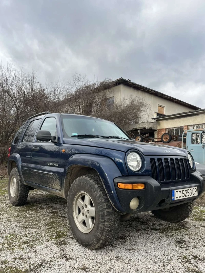 Jeep Cherokee, снимка 2 - Автомобили и джипове - 48320752