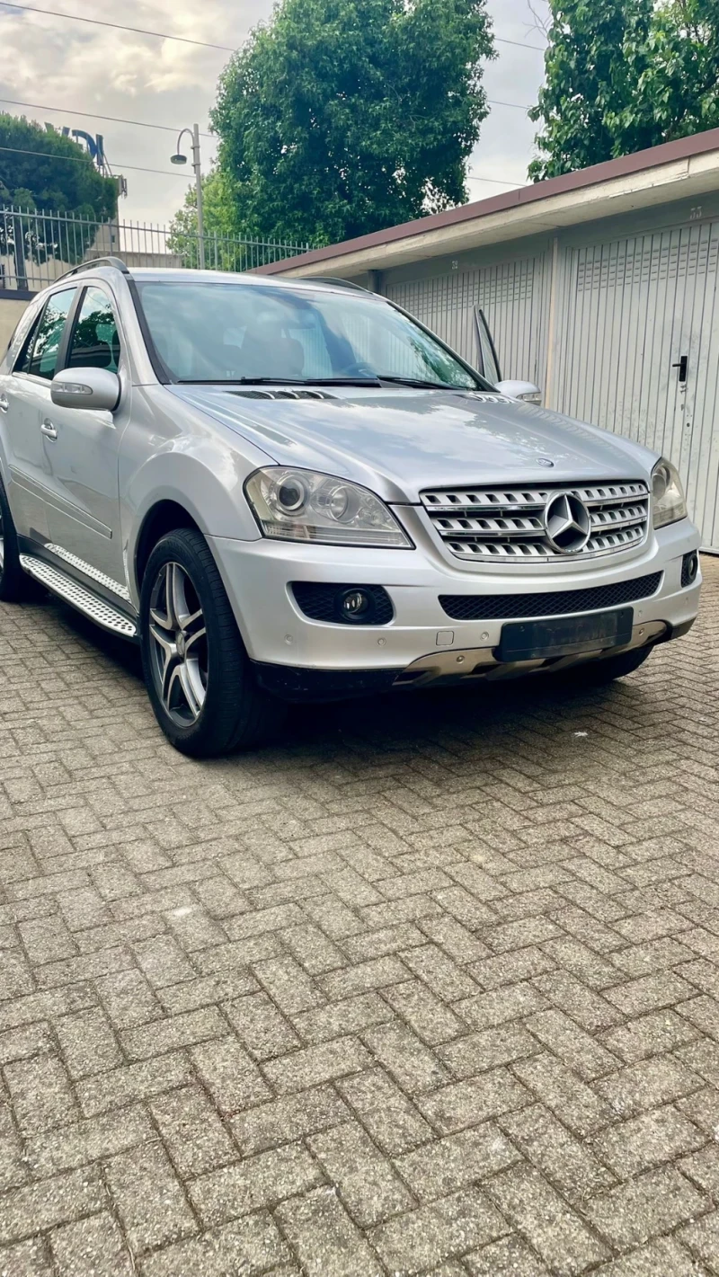 Mercedes-Benz ML 320, снимка 2 - Автомобили и джипове - 52531381