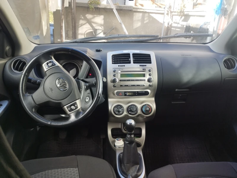 Toyota Urban Cruiser, снимка 3 - Автомобили и джипове - 52842072