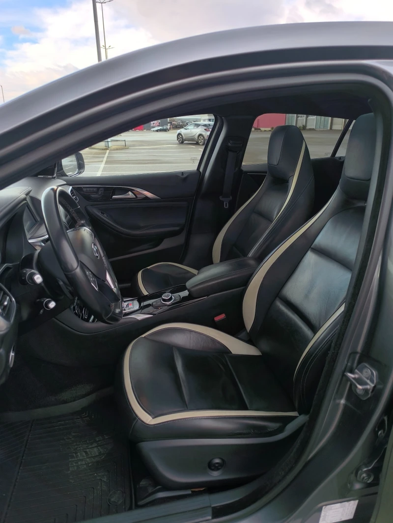 Infiniti Q30 S 2.0T AWD, снимка 5 - Автомобили и джипове - 53238002