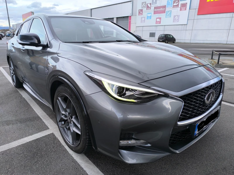 Infiniti Q30 S 2.0T AWD